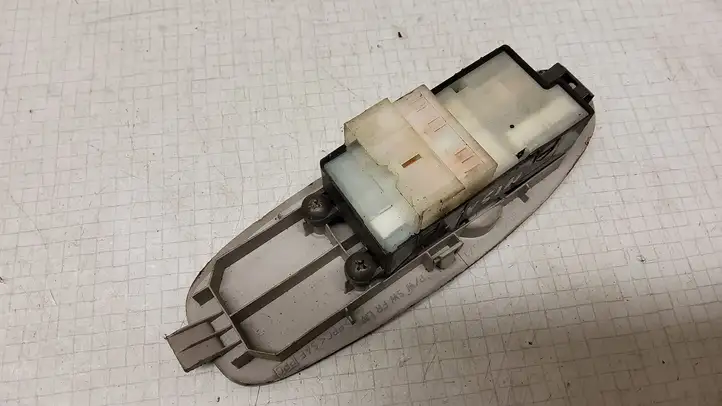 Nissan (2000 - 2006) 80961BU200 Кнопка стеклоподъемников — фото 3