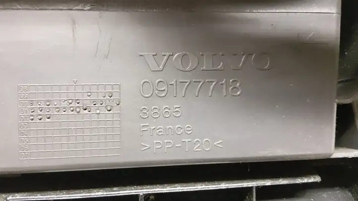 Volvo V70 (2000 - 2004) 09177718 Крышка бардачка — фото 3