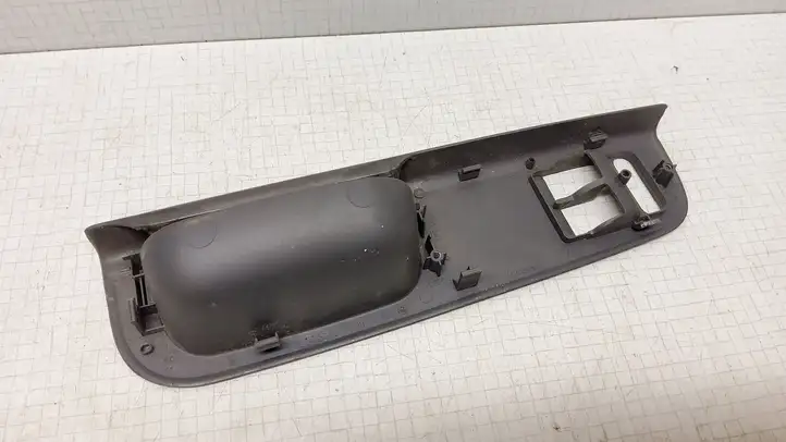 Volkswagen PASSAT B5.5 (2001 - 2005)  3B1867171D Отделка кнопок стеклоподъемника 