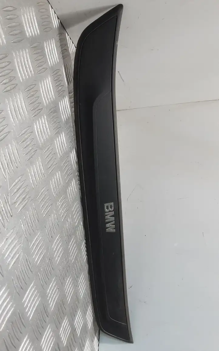 BMW X1 E84 (2009 - 2015) 2990844 Внутренняя отделка переднего порога — фото 1
