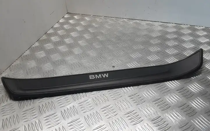 BMW X1 E84 (2009 - 2015) 2990843 Внутренняя отделка переднего порога — фото 1