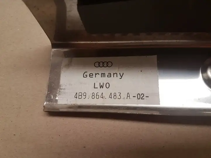 Audi A6 S6 C5 4B (2001 - 2004) 4F9864483A Отделка порога багажника — фото 4