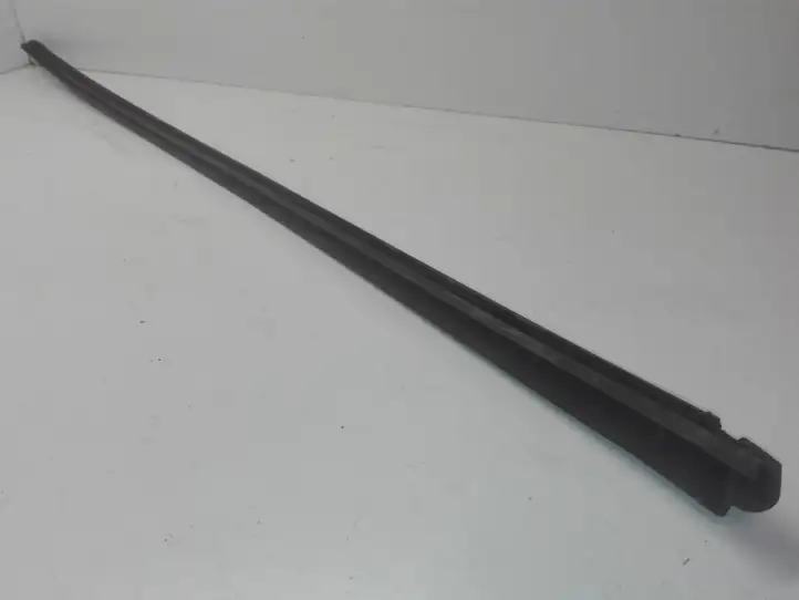 Audi A4 S4 B7 8E 8H (2004 - 2009) 8E0854328E Накладка стоек лобового стекла — фото 3