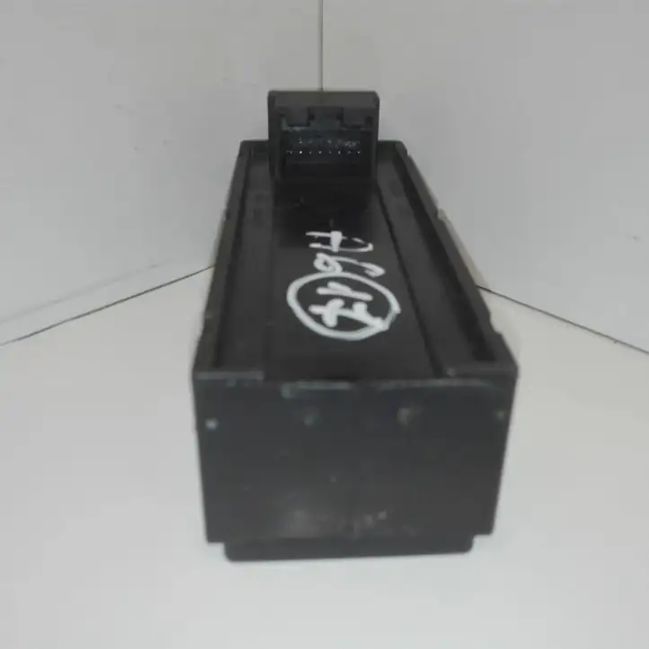 Audi A6 S6 C5 4B (2001 - 2004) 4B0959851 Кнопка стеклоподъемников — фото 3