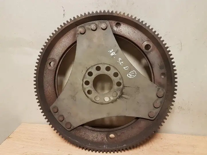 Audi A8 S8 D3 4E (2005 - 2007) 059105323AG Маховик двигателя — фото 2