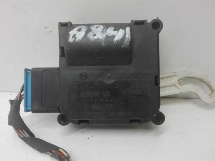 Audi A8 (2005 - 2007)  01328013223 Двигатель задвижки потока воздуха