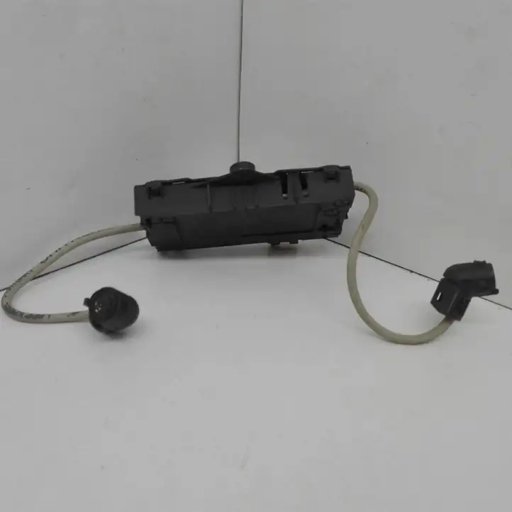 Audi A6 S6 C5 4B (2001 - 2004) 4B0951117A Ультразвуковой датчик — фото 1