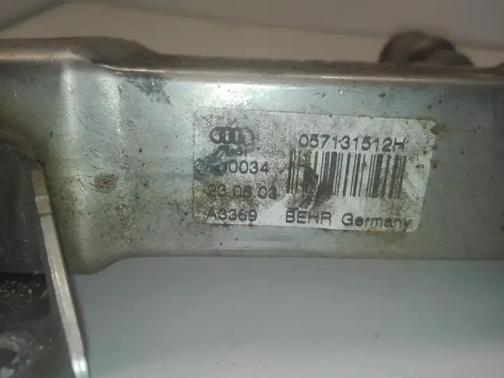 Audi A8 S8 D3 4E (2005 - 2007) 057131512H Охладитель клапана EGR — фото 3