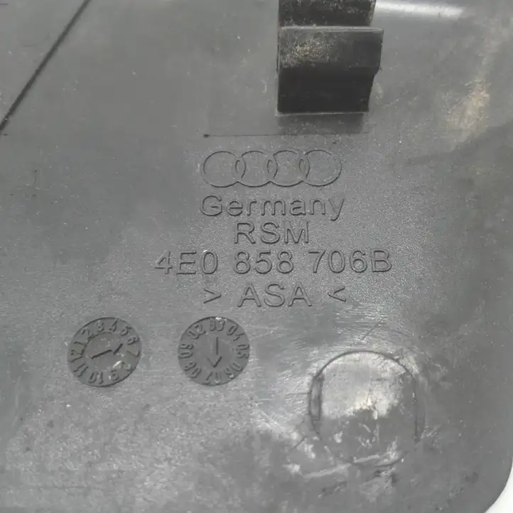 Audi A8 S8 D3 4E (2005 - 2007) 4E0858706B Прочая отделка передней двери — фото 3