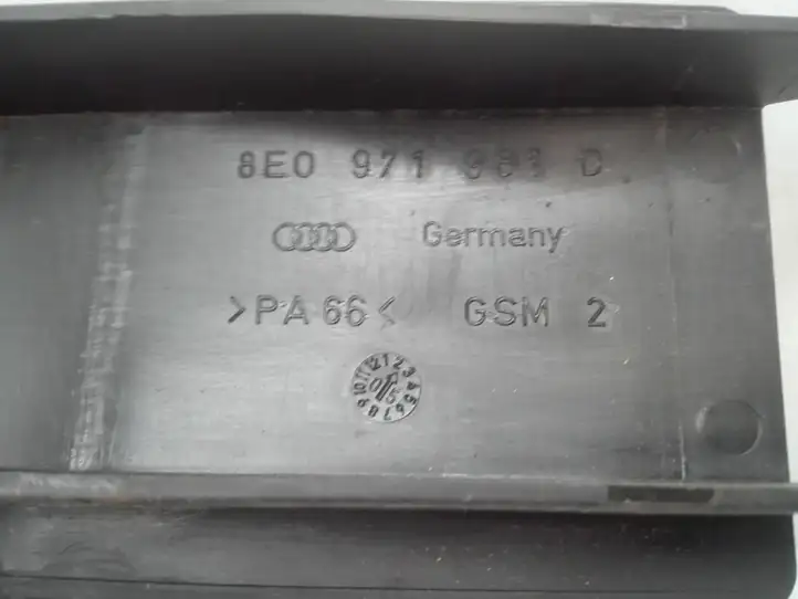 Audi A4 S4 B7 8E 8H (2004 - 2009) 8E0971981D Прочие детали салона — фото 3