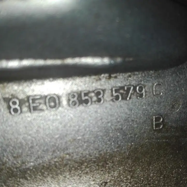Audi A4 S4 B7 8E 8H (2004 - 2009) 8E0853579C Наружная отделка заднего порога — фото 4