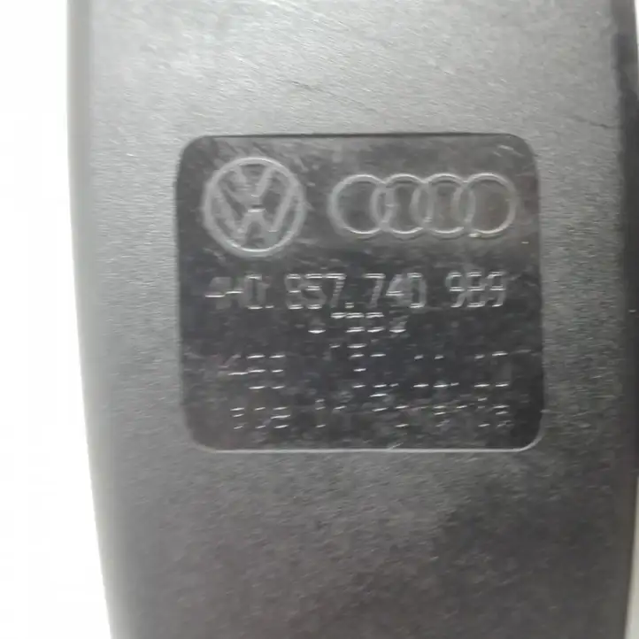 Audi A8 S8 D4 4H (2010 - 2014) 4H08577409B9 Задний средний замок ремня — фото 4