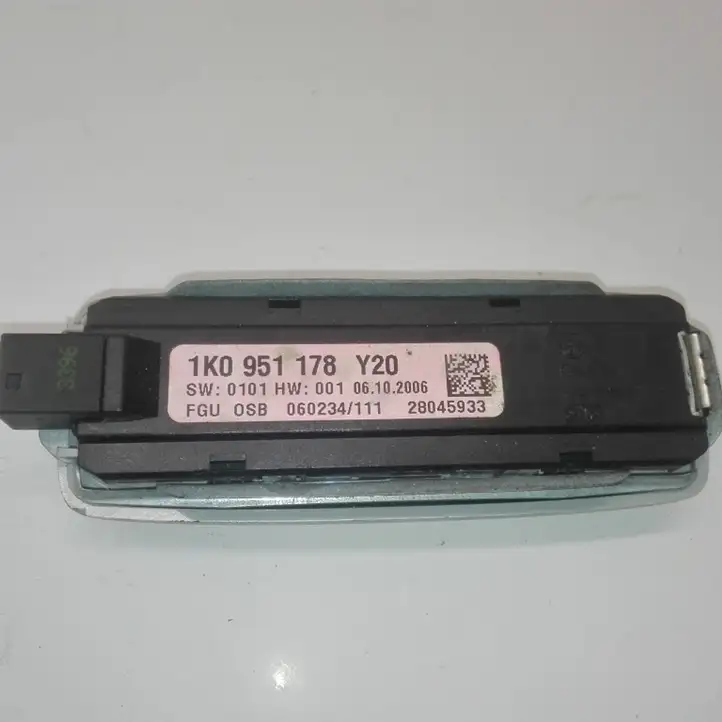 Volkswagen Golf V (2003 - 2009)  1K0951178 Ультразвуковой датчик / датчик