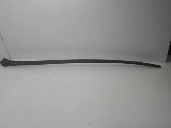 Volkswagen Golf V (2003 - 2009) 1K0854319F Накладка стоек лобового стекла — фото 1
