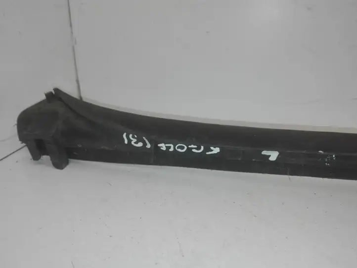 Volkswagen Golf V (2003 - 2009) 1K0854319F Накладка стоек лобового стекла — фото 2