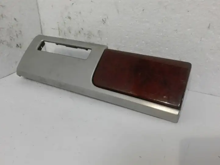 Volkswagen Touareg I (2002 - 2010)  7L6857189J Другая деталь панели