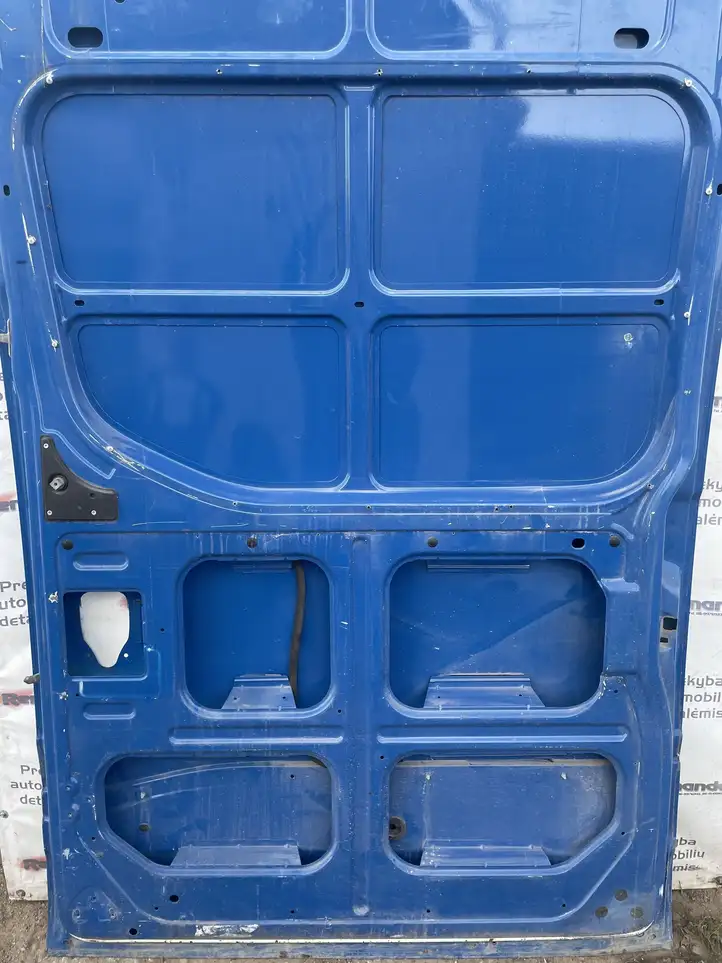 Iveco Daily Daily 6th gen (2012 - 2020) Боковая раздвижная дверь — фото 5