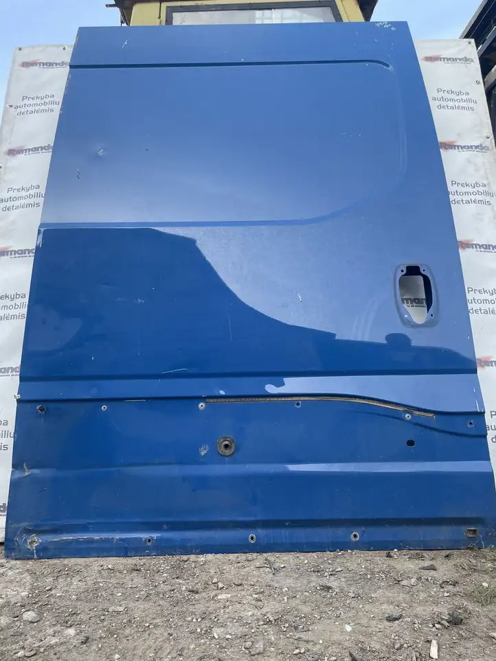 Iveco Daily Daily 6th gen (2012 - 2020) Боковая раздвижная дверь — фото 9
