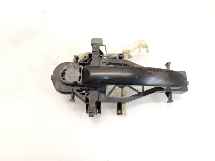 Volkswagen Caddy (2004 - 2010)  2K0843352D  Наружная ручка