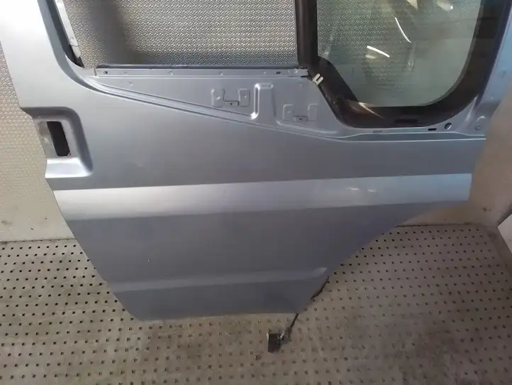 Ford Transit (2006 - 2013) Дверь — фото 2