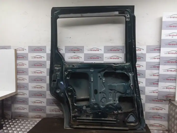 Mazda MPV (1999 - 2006)   Боковые раздвижные двери