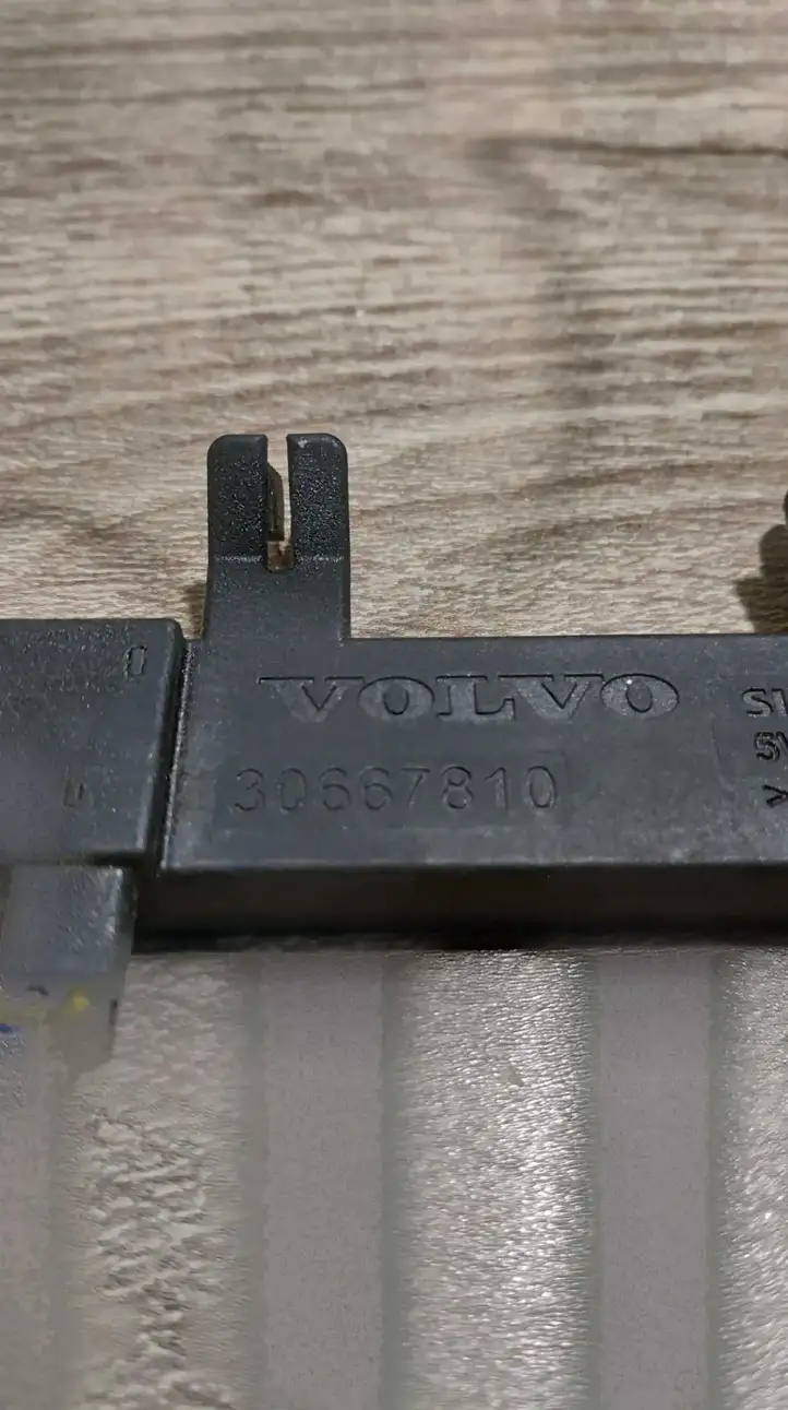 Volvo C30 (2007 - 2010) 30667810 Антенна системы Keyless — фото 3