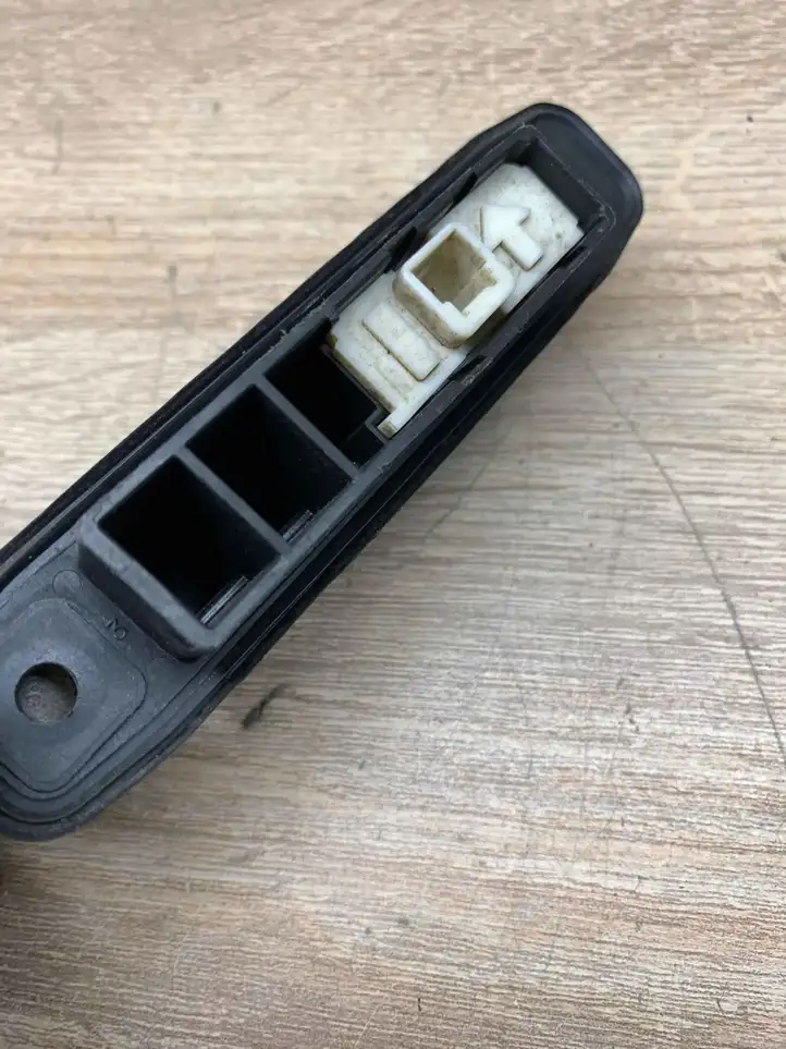 Toyota Auris E180 (2012 - 2018) 0504R71 Антенна системы Keyless — фото 4