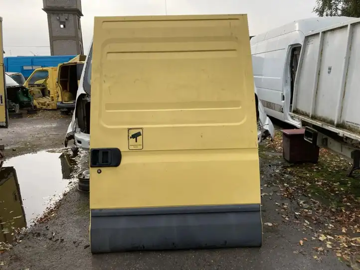 Iveco Daily Daily 3rd gen (2004 - 2010) 500323933 Боковая раздвижная дверь — фото 1