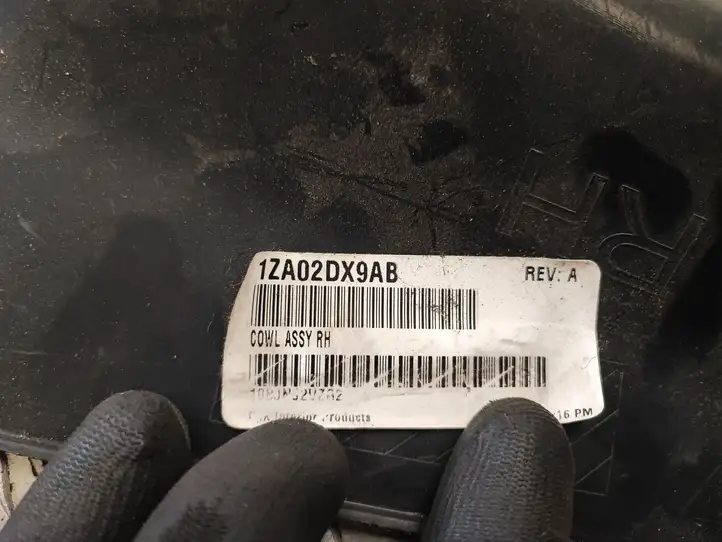 Dodge Durango (2013 - ) 1ZA02DX9AB Внутренняя отделка переднего порога — фото 2