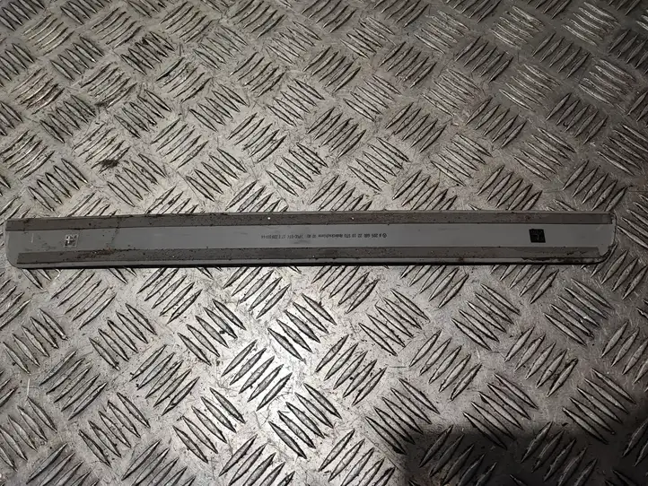 Mercedes-Benz C W205 (2014 - 2021) A2056802210 Внутренняя отделка переднего порога — фото 2