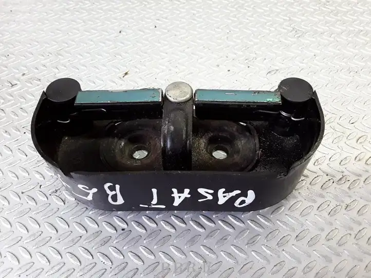 Volkswagen PASSAT B5.5 (2001 - 2005) 1T0827517 Петля замка багажной двери — фото 1
