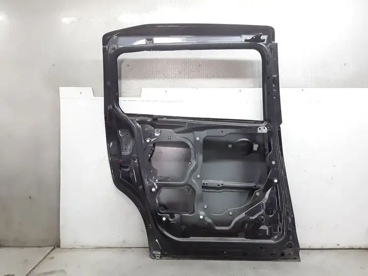 Mazda 5 (2005 - 2010) Боковая раздвижная дверь — фото 1
