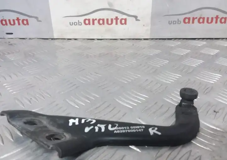 Mercedes-Benz Vito Viano W639 (2003 - 2010) A6397600147 Верхняя направляющая раздвижной двери — фото 2