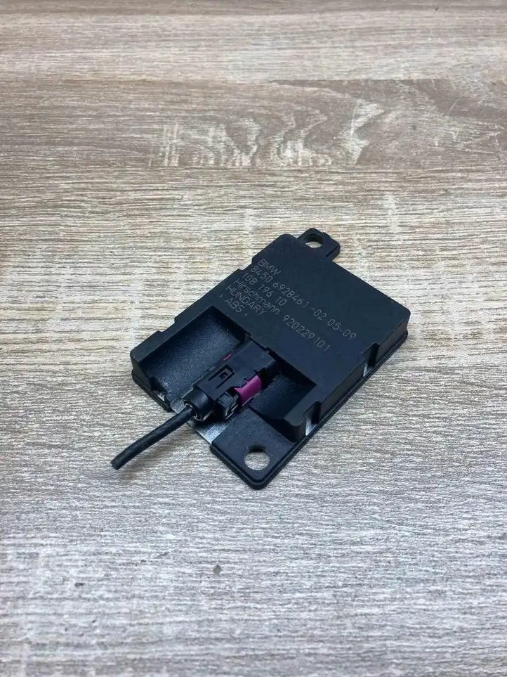 BMW 5 E60 E61 (2004 - 2010) 6928461 Антенна Bluetooth — фото 1