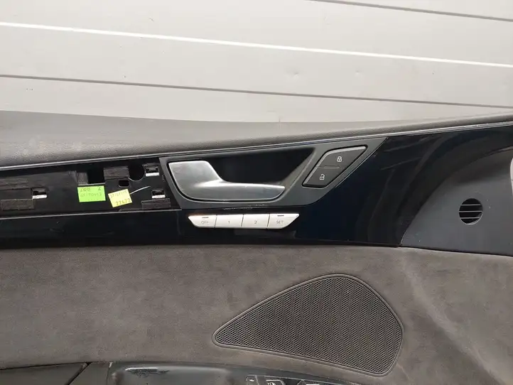 Audi A8 S8 D4 4H (2013 - 2017) 4H1868017B Обшивка передней двери — фото 4