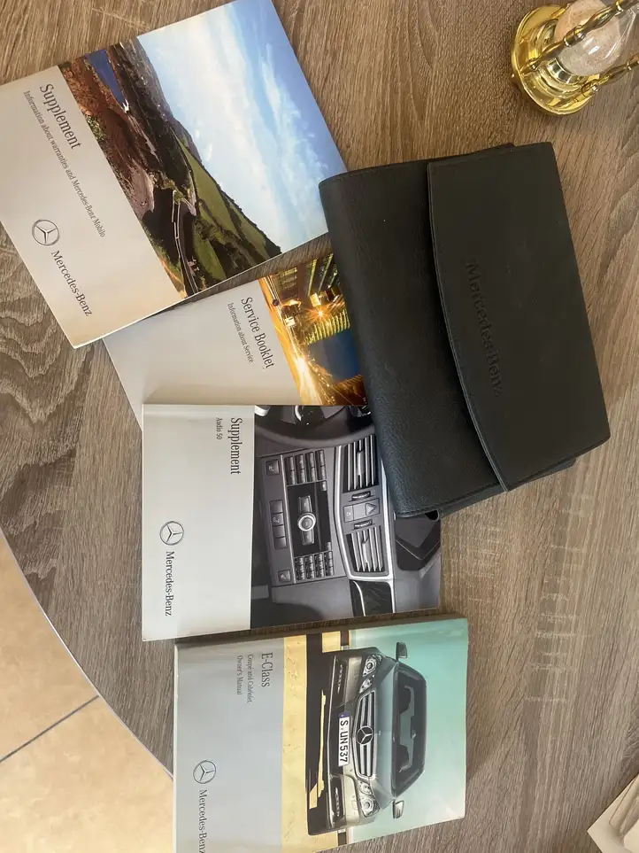 Mercedes-Benz E A207 (2010 - 2017) 2075842981 Сервисная книжка — фото 3