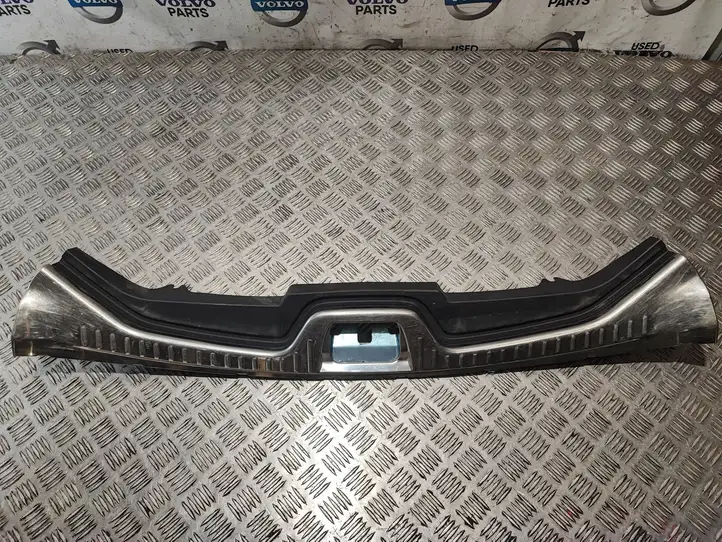 Volvo V60 (2013 - 2018) 31403589 Отделка порога багажника — фото 1