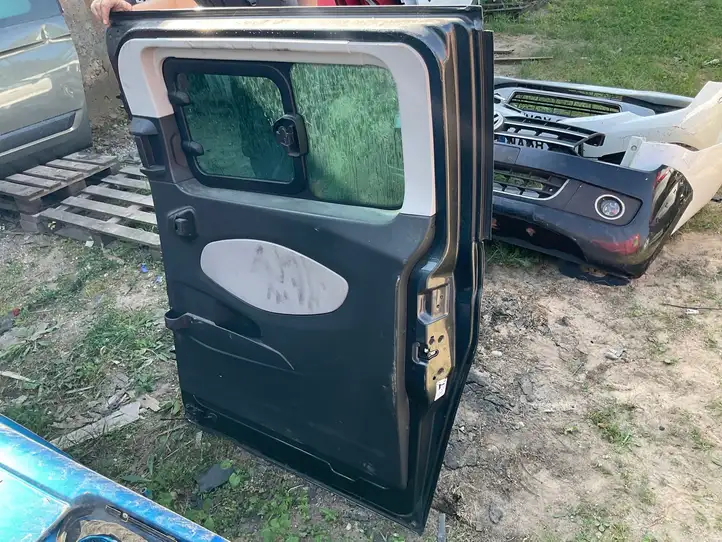 Ford Transit (2013 - 2017) Боковая раздвижная дверь — фото 3
