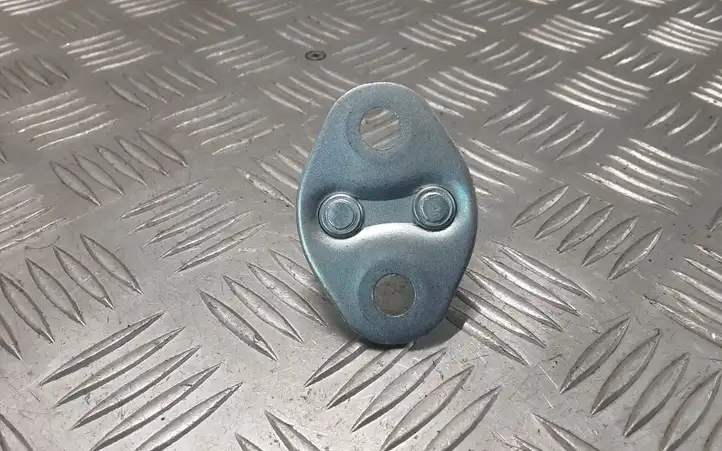 Kia Sportage (2018 - 2021)   Петля замка багажной двери