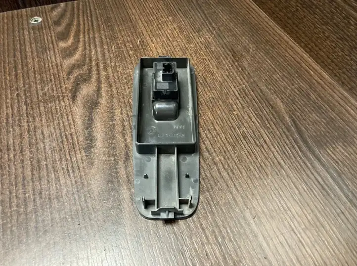 Buick Regal (2010 - 2016) 735532906 Кнопка стеклоподъемников — фото 6