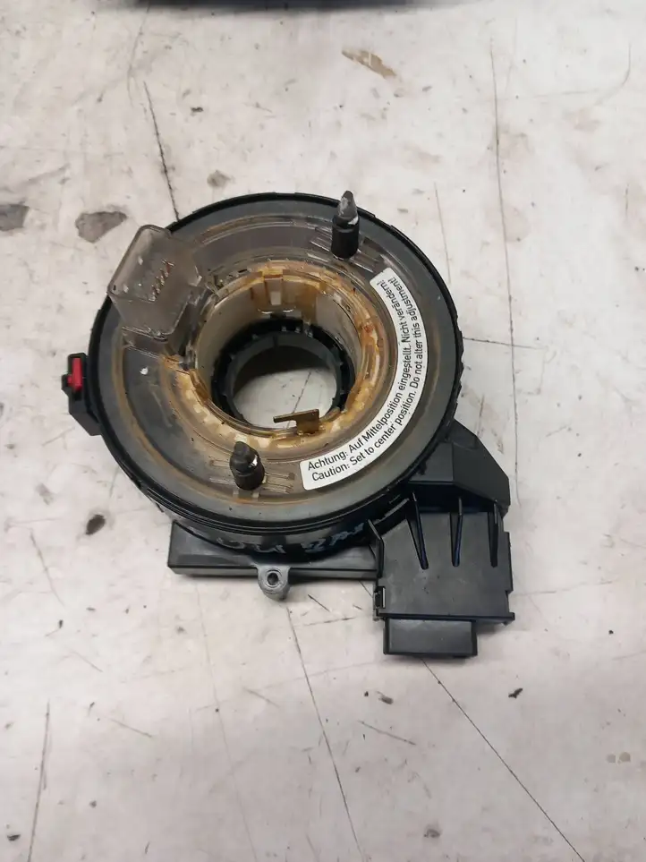 Volkswagen Touran I (2003 - 2010) 1K0959653 Контактное кольцо SRS — фото 1