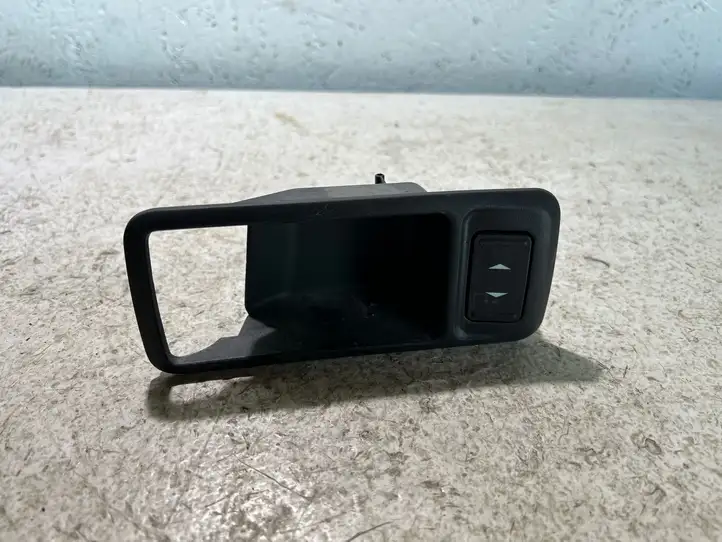 Ford Focus C-MAX (2003 - 2010) 3M51226A36ADW Накладка кнопки стеклоподъемника — фото 1