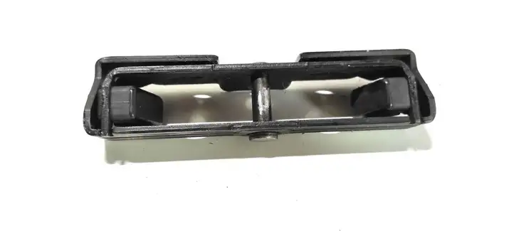 Land Rover Range Rover L322 (2002 - 2005) 8408859 Петля замка багажной двери — фото 2