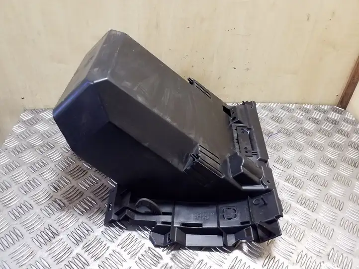 Ford Kuga I (2008 - 2012) 3M51R06044 Бардачок в сборе — фото 4