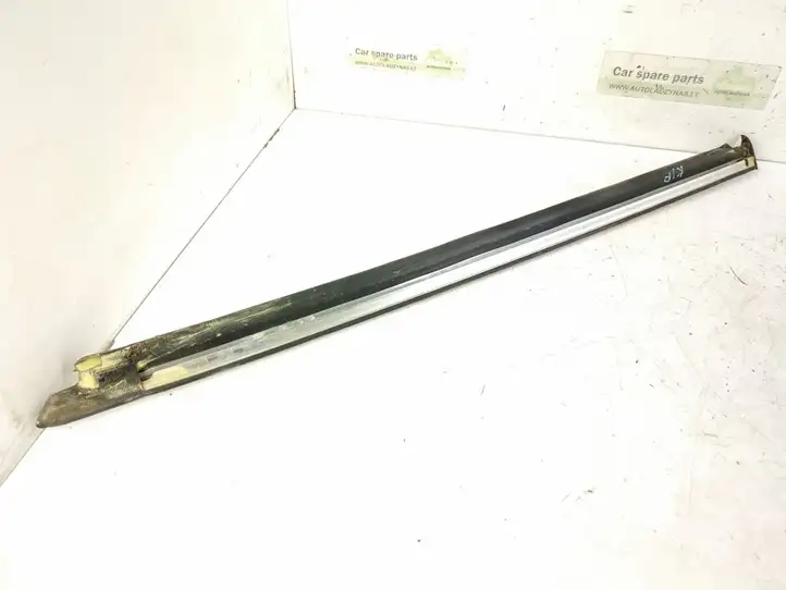 Mercedes-Benz R W251 (2005 - 2013) 2516907780 Накладка стекла задней двери — фото 4