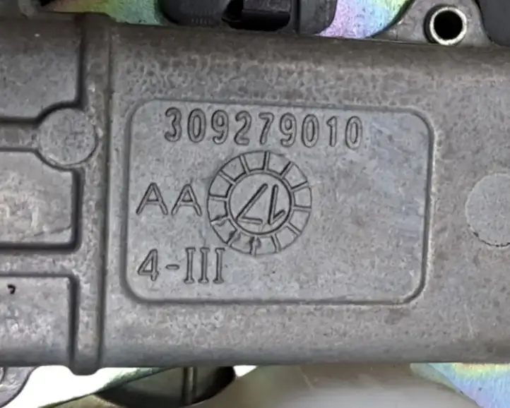 Tesla Model X (2015 - 2021) 100453205F Передний ремень безопасности — фото 14