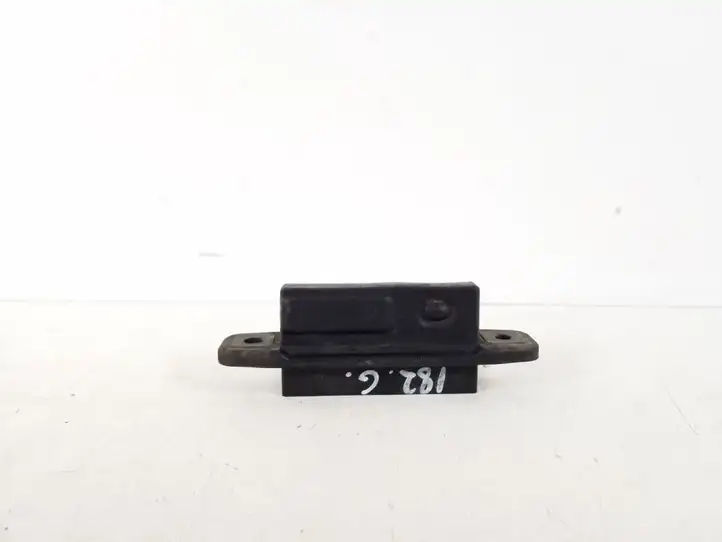 Toyota Avensis T270 (2009 - 2012) 84840-28040 Ручка багажной двери — фото 3
