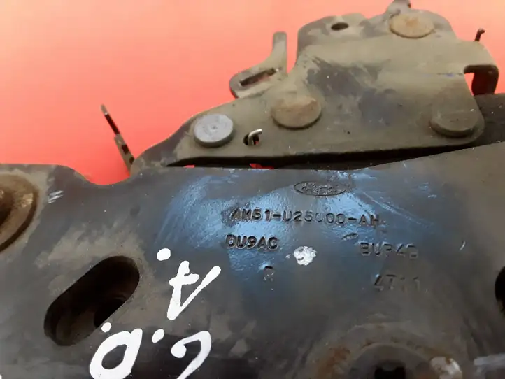 Ford Focus Grand C-MAX (2010 - 2019) AM51U25000AH Нижняя направляющая раздвижной двери — фото 4