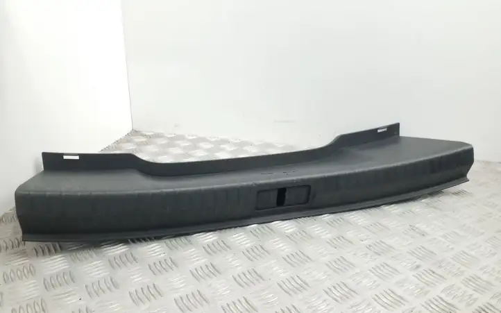 Volkswagen PASSAT B8 (2015 - ) 3G5863459 Отделка порога багажника — фото 3