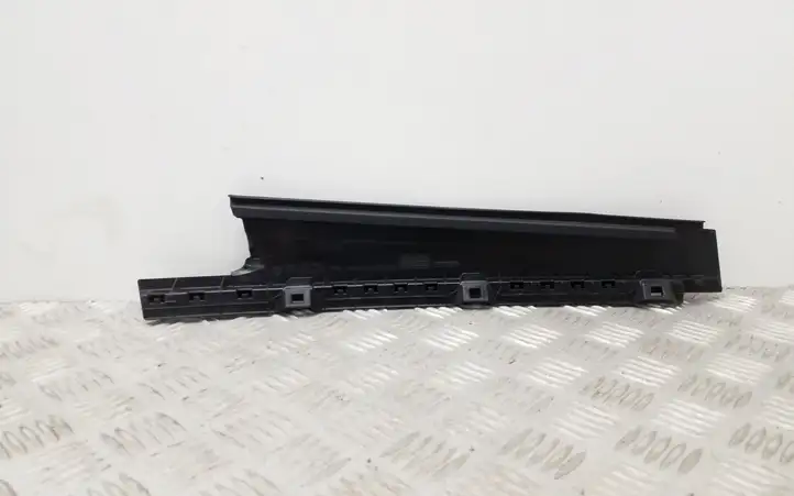 Volkswagen PASSAT B8 (2015 - ) 3G0839902T Накладка стекла задней двери — фото 2